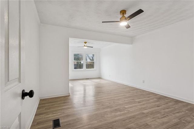 109 Opal DR, Newport News, VA 23602