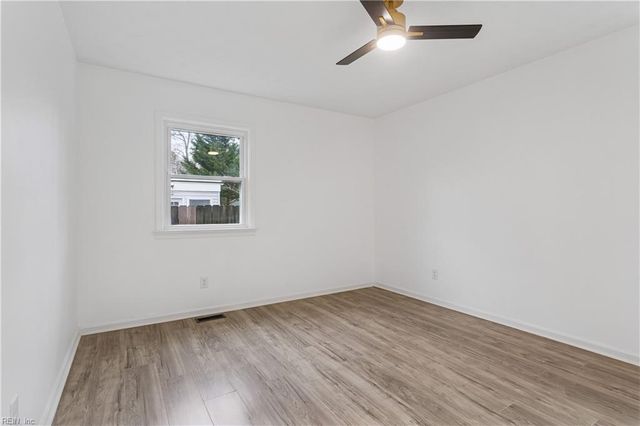 109 Opal DR, Newport News, VA 23602