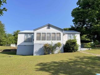 250 15TH AVENUE SE, Graysville, AL 35073