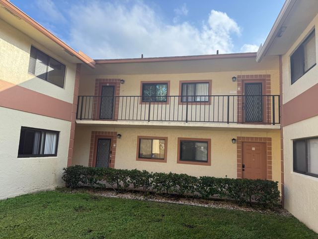 15401 Pembridge Avenue 38, Delray Beach, FL 33484