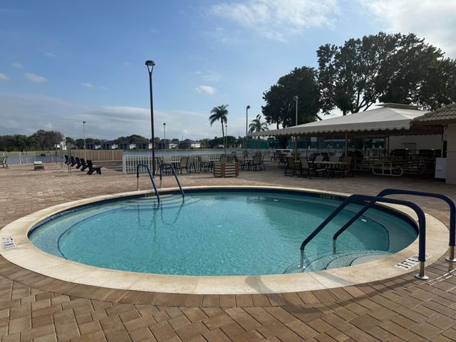 15401 Pembridge Avenue 38, Delray Beach, FL 33484