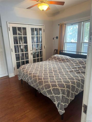 200 Tuscola Road, Bay City, MI 48708