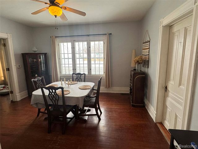 200 Tuscola Road, Bay City, MI 48708