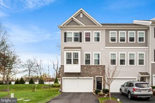 352 DAWSON PL, Downingtown, PA 19335