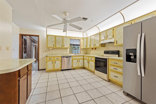 5345 SE 52ND AVENUE, Stuart, FL 34997