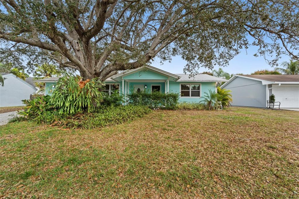 5345 SE 52ND AVENUE, Stuart, FL 34997