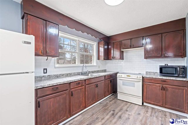 432 Willie Hodge Rd, Mullins, SC 29574