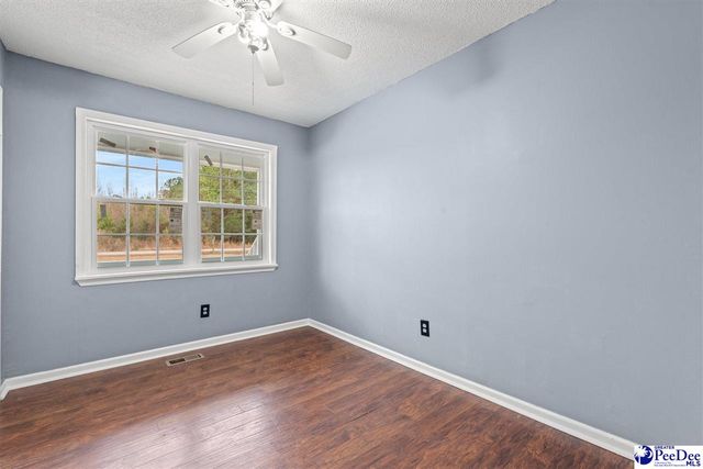 432 Willie Hodge Rd, Mullins, SC 29574