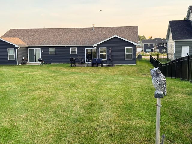 4248 W 77th Avenue, Merrillville, IN 46410