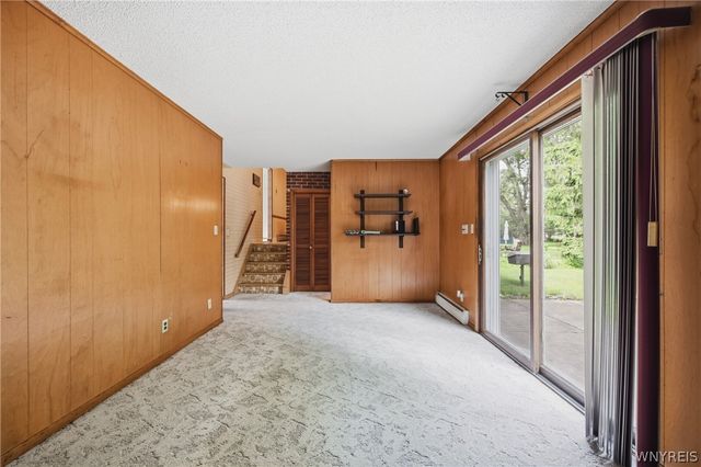 169 Cranwood Drive, West Seneca, NY 14224