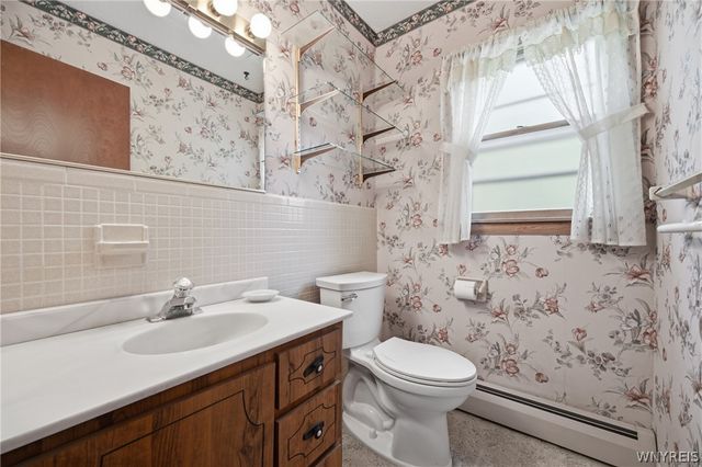 169 Cranwood Drive, West Seneca, NY 14224