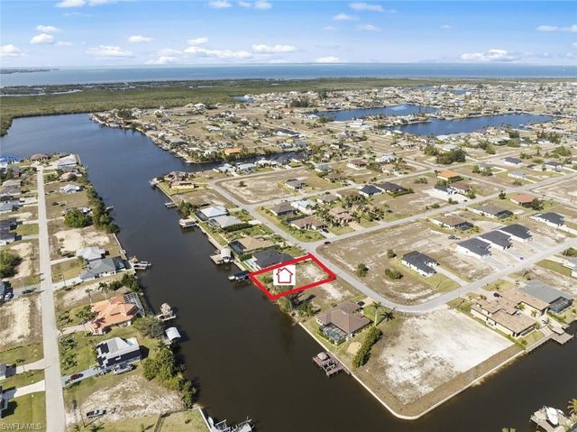 4110 27th ST, Cape Coral, FL 33993