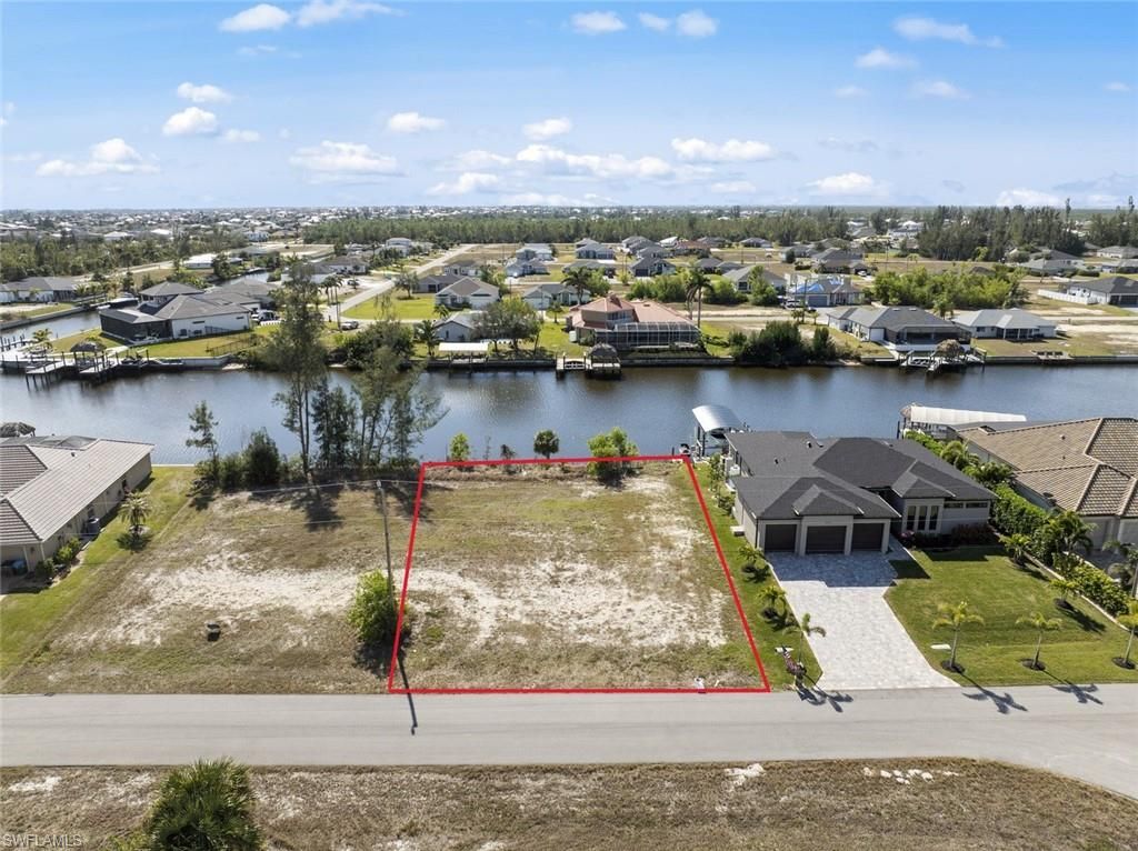 4110 27th ST, Cape Coral, FL 33993