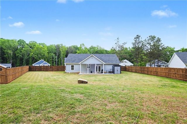 120 Sidetrack Circle, Comer, GA 30629