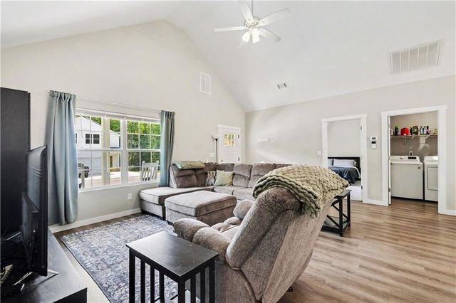 120 Sidetrack Circle, Comer, GA 30629