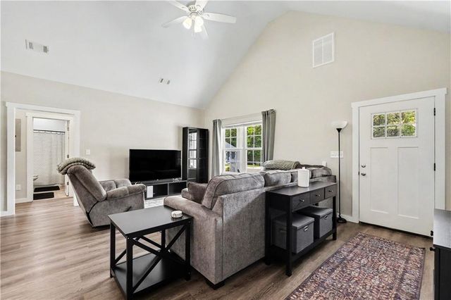 120 Sidetrack Circle, Comer, GA 30629