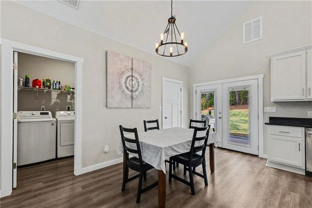 120 Sidetrack Circle, Comer, GA 30629