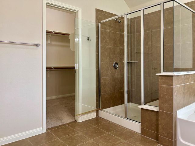 909 Coulee DR, Leander, TX 78641