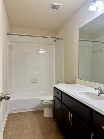 909 Coulee DR, Leander, TX 78641
