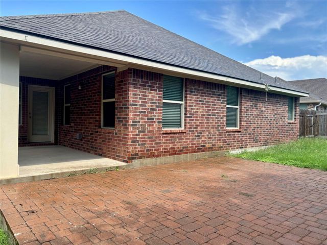 909 Coulee DR, Leander, TX 78641