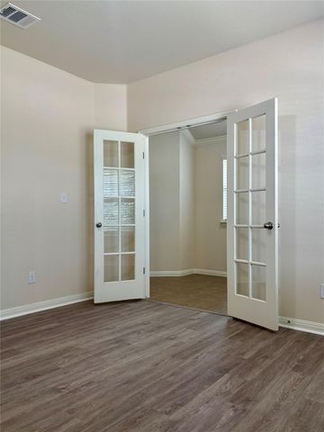 909 Coulee DR, Leander, TX 78641