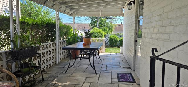 2127 Leighton Road, Elmont, NY 11003