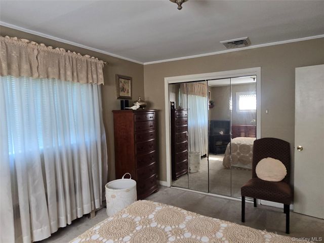 2127 Leighton Road, Elmont, NY 11003
