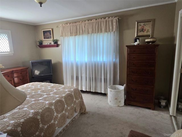 2127 Leighton Road, Elmont, NY 11003