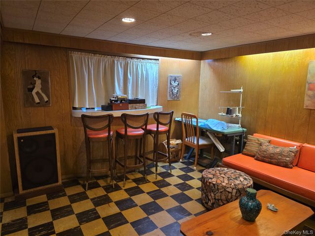 2127 Leighton Road, Elmont, NY 11003