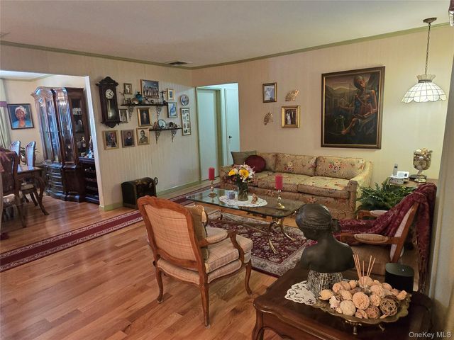 2127 Leighton Road, Elmont, NY 11003