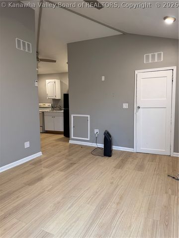 1303 Fletcher Avenue, Dunbar, WV 25064