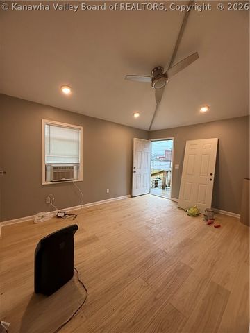 1303 Fletcher Avenue, Dunbar, WV 25064