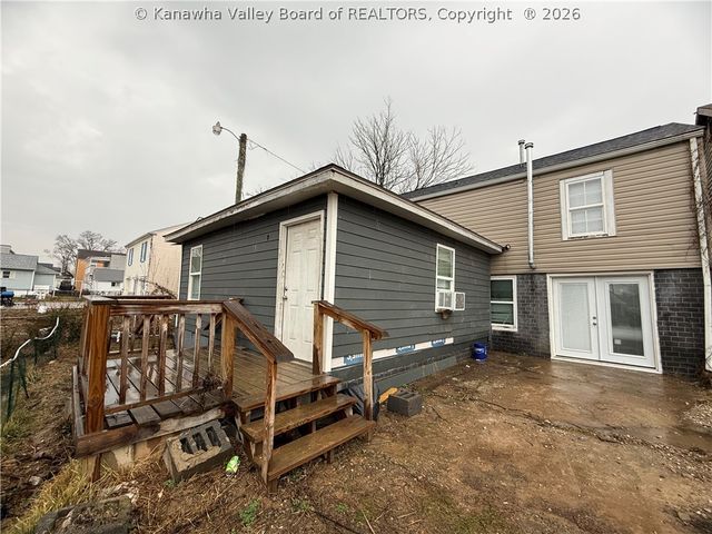 1303 Fletcher Avenue, Dunbar, WV 25064