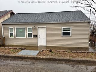 1303 Fletcher Avenue, Dunbar, WV 25064
