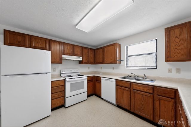 5202 Old Troy Pike, Dayton, OH 45424