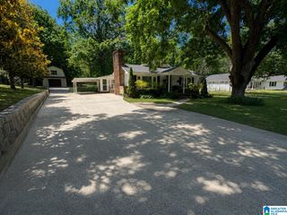2701 4TH AVENUE N, Clanton, AL 35045