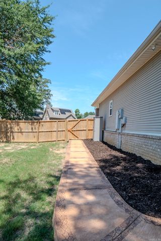 3104 Debra Gaye Drive, Bryant, AR 72022