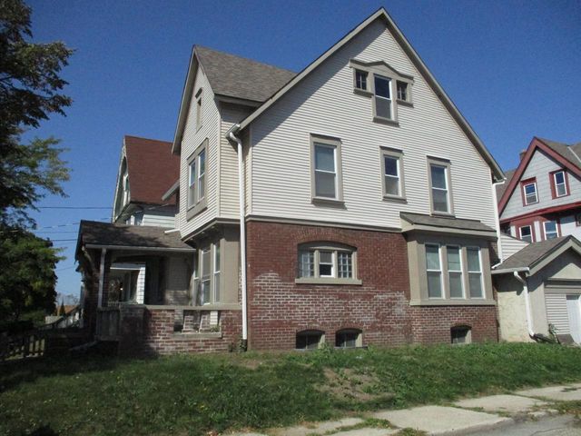 220 E Clarke STREET, Milwaukee, WI 53212