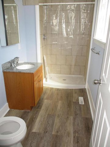 220 E Clarke STREET, Milwaukee, WI 53212