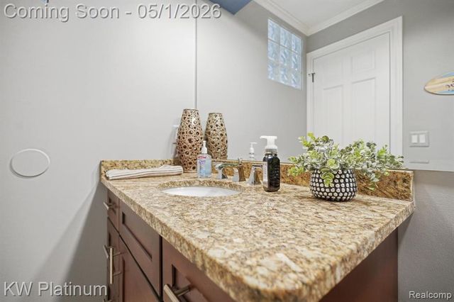 2739 Riverside Drive, Port Huron, MI 48060
