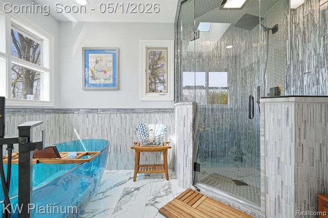 2739 Riverside Drive, Port Huron, MI 48060