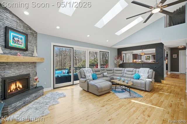 2739 Riverside Drive, Port Huron, MI 48060
