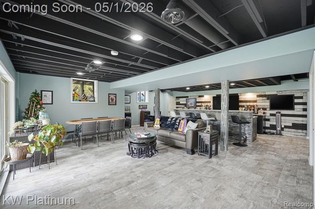 2739 Riverside Drive, Port Huron, MI 48060
