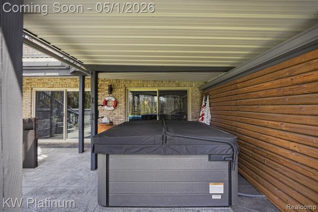 2739 Riverside Drive, Port Huron, MI 48060