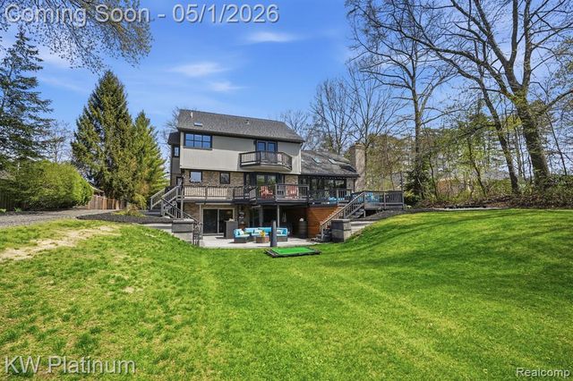 2739 Riverside Drive, Port Huron, MI 48060