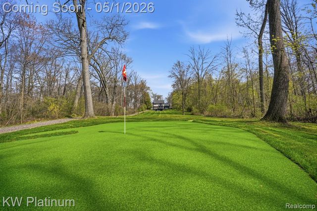 2739 Riverside Drive, Port Huron, MI 48060
