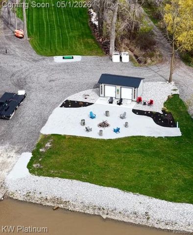 2739 Riverside Drive, Port Huron, MI 48060