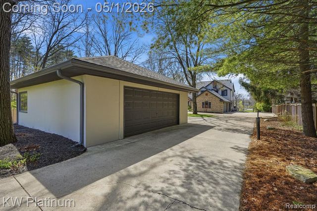 2739 Riverside Drive, Port Huron, MI 48060
