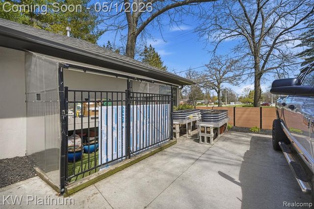 2739 Riverside Drive, Port Huron, MI 48060