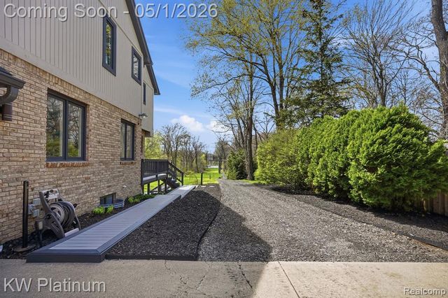 2739 Riverside Drive, Port Huron, MI 48060